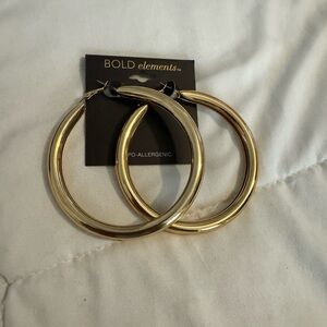 BOLD elements Shiny Gold Hoop Earrings